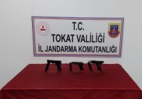 RUHSATSIZ SİLAH - Silahları Satamadan Yakalandılar