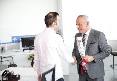 Başkan Çebi'den Personele 1 Mayıs Ziyareti