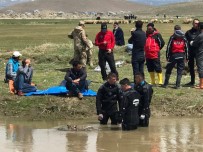 BALIK TUTMAK - Çaldıran'da Kaybolan Gencin Cesedi Bulundu