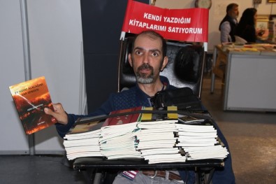 Engelsiz Yazarlar Kocaeli Kitap Fuarı'nda