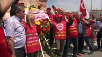 GÜMÜŞSUYU - Nakliyat-İş Sendikası Taksim Cumhuriyet Anıtı'na Çelenk Bıraktı