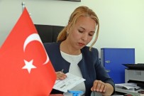 TÜRKLER - Antalya'nın Muhtar Azası Rus Gelini Mesaiye Başladı