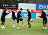 NEVZAT DEMİR - Beşiktaş, taktik çalıştı