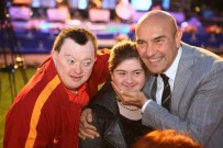 İFTAR SOFRASI - Büyükşehir'in İlk İftarı Özel İnsanlara