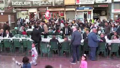 Kilis'te 5 Bin 500 Türk Ve Suriyeli Birlikte İftar Açtı