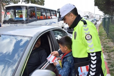 Lapseki'de Trafik Haftası Kapanış Programı Düzenlendi