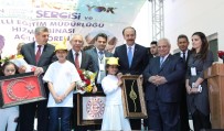 ENGELLİ ÖĞRENCİLER - Minik Eller Birleşti, Engeller Sanat Oldu