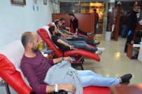 FAZLA MESAİ - Suriyelilerden Kızılay'a Kan Bağışı