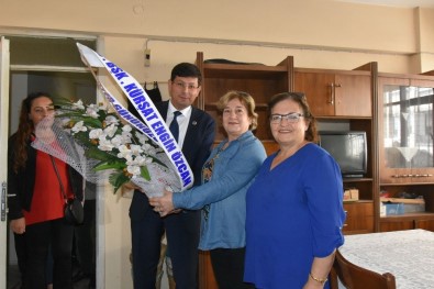 Başkan Özcan'dan Kadın Derneklerine Anneler Günü Ziyareti