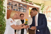 SES SANATÇISI - Başkan Yılmaz'dan Annelere 100 Bin Çiçek