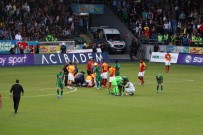 ÇAYKUR - Emre Akbaba'nın bileği kırıldı