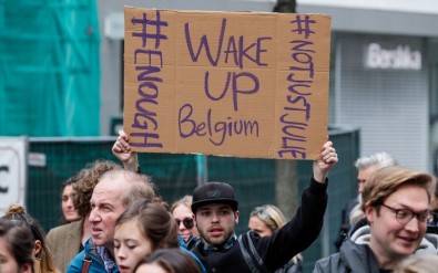 Belçika'da 20 Bin Kişi Kadına Şiddete Karşı Yürüdü