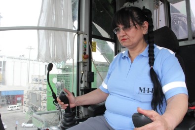 Biri Babaanne, Biri Anne Adayı 4 Kadın Açıklaması Onlar Vincin Sultanları