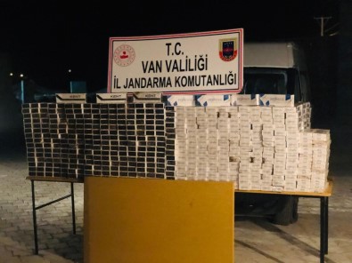 Van'da 9 Bin 940 Paket Kaçak Sigara Ele Geçirildi