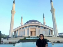 İKTISAT - Yurtdışı Türkler Ve Akraba Topluluklar Başkanlığından Endonezyalı Öğrencinin Annesine Anneler Günü Sürprizi