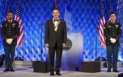 Amerika'da 3 Türk'e Şeref Madalyası