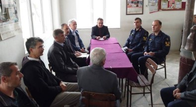 Kaymakamdan Köyde Halk Toplantısı