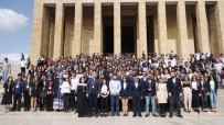 MAHİDEVRAN SULTAN - MAGİAD'lı Öğrenciler Manisa'yı Ankara'da Temsil Etti