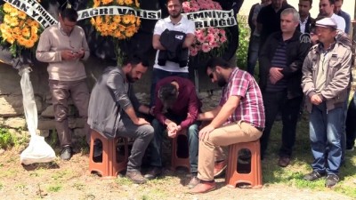 Trafik Kazasında Şehit Olan Polisin Cenazesi Defnedildi