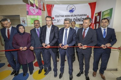 TÜBİTAK 4006 Bilim Fuarı Açıldı