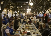 ŞEHİR İÇİ - Türk Ve Mülteci Anneler Ve Çocukları Karabük'te İftarda Bir Araya Geldi