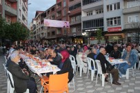 Türkeli'de 2 Bin Kişilik İftar Sofrası