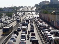 Yunus Polisleri E-5'Te Kaza Yaptı Açıklaması 2 Polis Yaralı