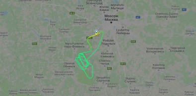 Arızalanan Rus Yolcu Uçağı Acil İniş Yaptı