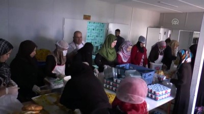 Suriyelilerin Geleneksel Yemeği İftar Sofralarında