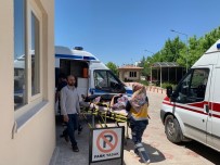 TURGUT ÖZAL - Adıyaman'da Kaza Açıklaması 4 Yaralı