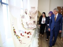 Başkan Yüce, Sapanca SAMEK Yılsonu Sergisinin Açılışına Katıldı