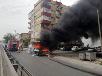 E-5 Karayolu Küçükçekmece'de Kamyonette Yangını
