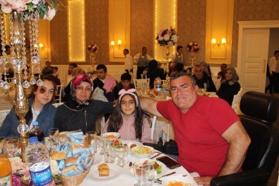 Engelli Vatandaşlar Ve Aileleri Başakşehir'de İftarda Buluştu