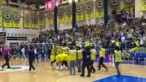 BIRSEL VARDARLı - Fenerbahçe Şampiyonluk Kupasını Aldı