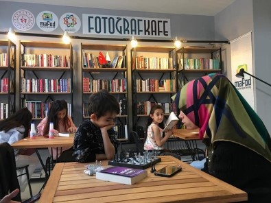 Fotoğraf Kafe'de Edebiyat Şöleni Yaşanacak