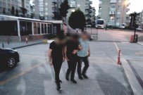 KREDI KARTı - Kuşadası'nda Kredi Kartı Dolandırıcılarına Operasyon; 3 Tutuklama