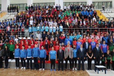 Okullararası Floor Curling Türkiye Şampiyonası Sivas'ta Başladı