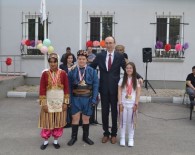 FARKINDALIK GÜNÜ - Özel Çocuklardan Farkındalık Günü Kutlaması