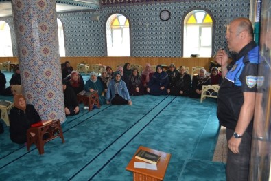 Polis Mukabeleye Katılan Kadınlara 'Mavi Balina' Ve Tacizi Anlattı