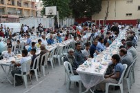 İFTAR YEMEĞİ - Suruçlular Kardeşlik Sofrasında Buluştu