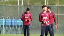 ÜNAL KARAMAN - Trabzonspor, Beşiktaş Maçı Hazırlıklarını Sürdürdü