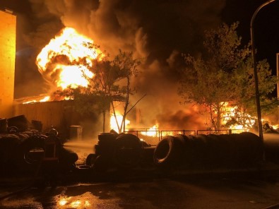 Ankara'da Lastikçiler Sitesinde Yangın
