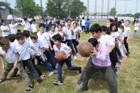 PIYADE - Bursa'da Spor Şenlikleri Geleneksel Oyunlarla Renklendi