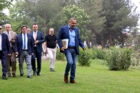 AYKUT KOCAMAN - İsmail Uyanık Açıklaması 'Düşmanın Attığı Taş Değil, Dostun Attığı Gül Yaralarmış Adamı'
