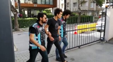 Kadıköy'de Trafikte 'Drift' Yapan Maganda Yakalandı