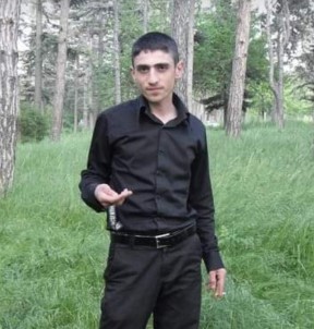 Kazada Kolu Kopan Genç Hayatını Kaybetti