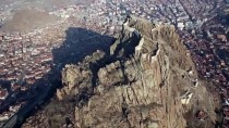 GEBECELER - Afyonkarahisar'ın Tarihi 8 Bin Yıl Olarak Tespit Edildi