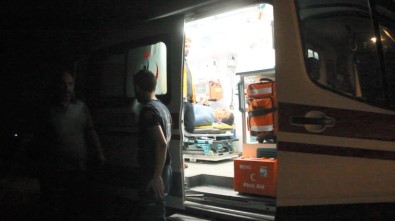 Diyarbakır'da Minibüs Şarampole Uçtu Açıklaması 1 Yaralı