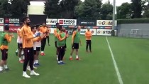 SİNAN GÜMÜŞ - Galatasaray, Medipol Başakşehir Maçı Hazırlıklarını Sürdürdü