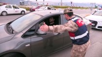 ŞEHİT YAKINLARI - Jandarma Sürücüleri İftara Davet Etti